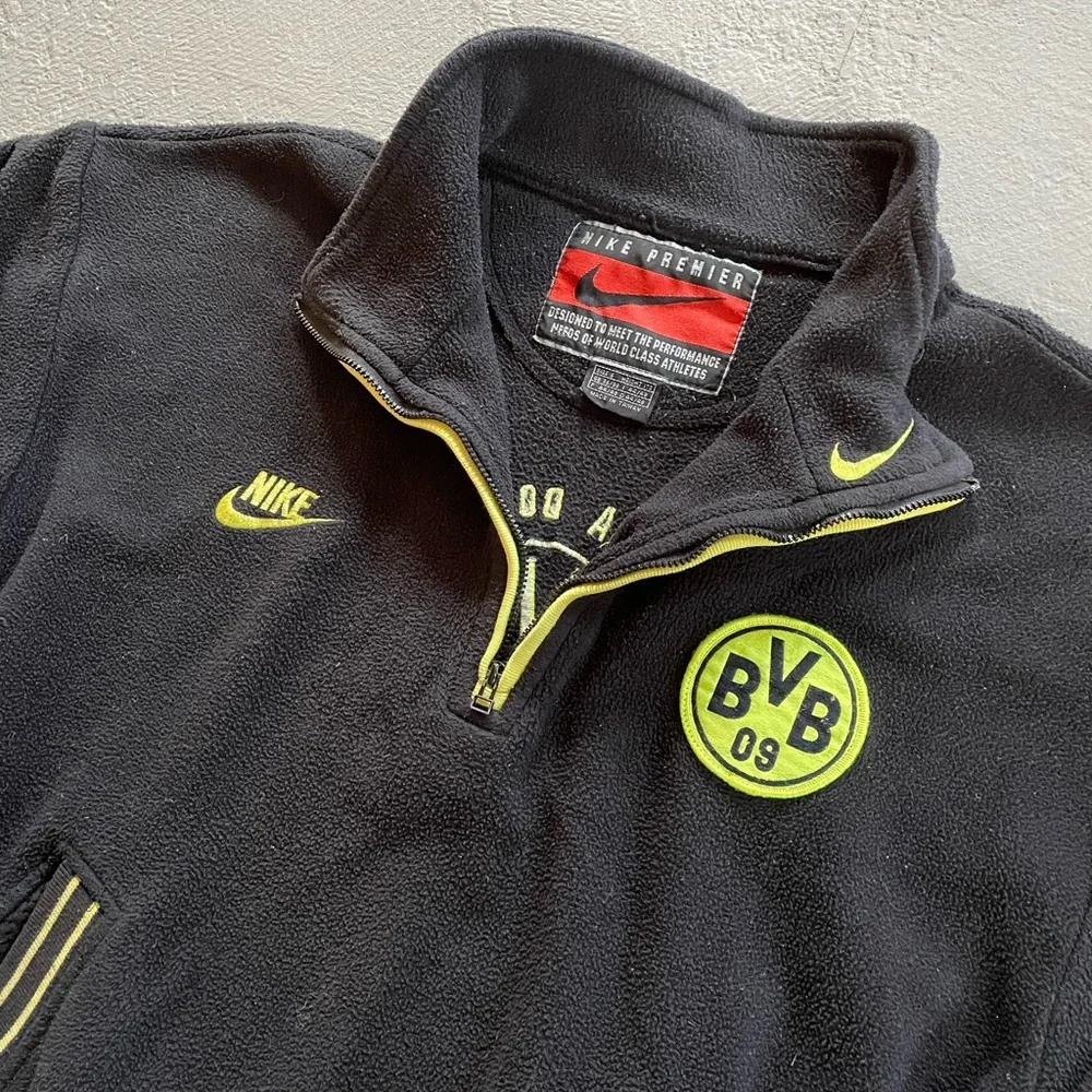 *SOLD* BORUSSIA DORTMUND NIKE PREMIER FLEECE - Picture 7 of 9